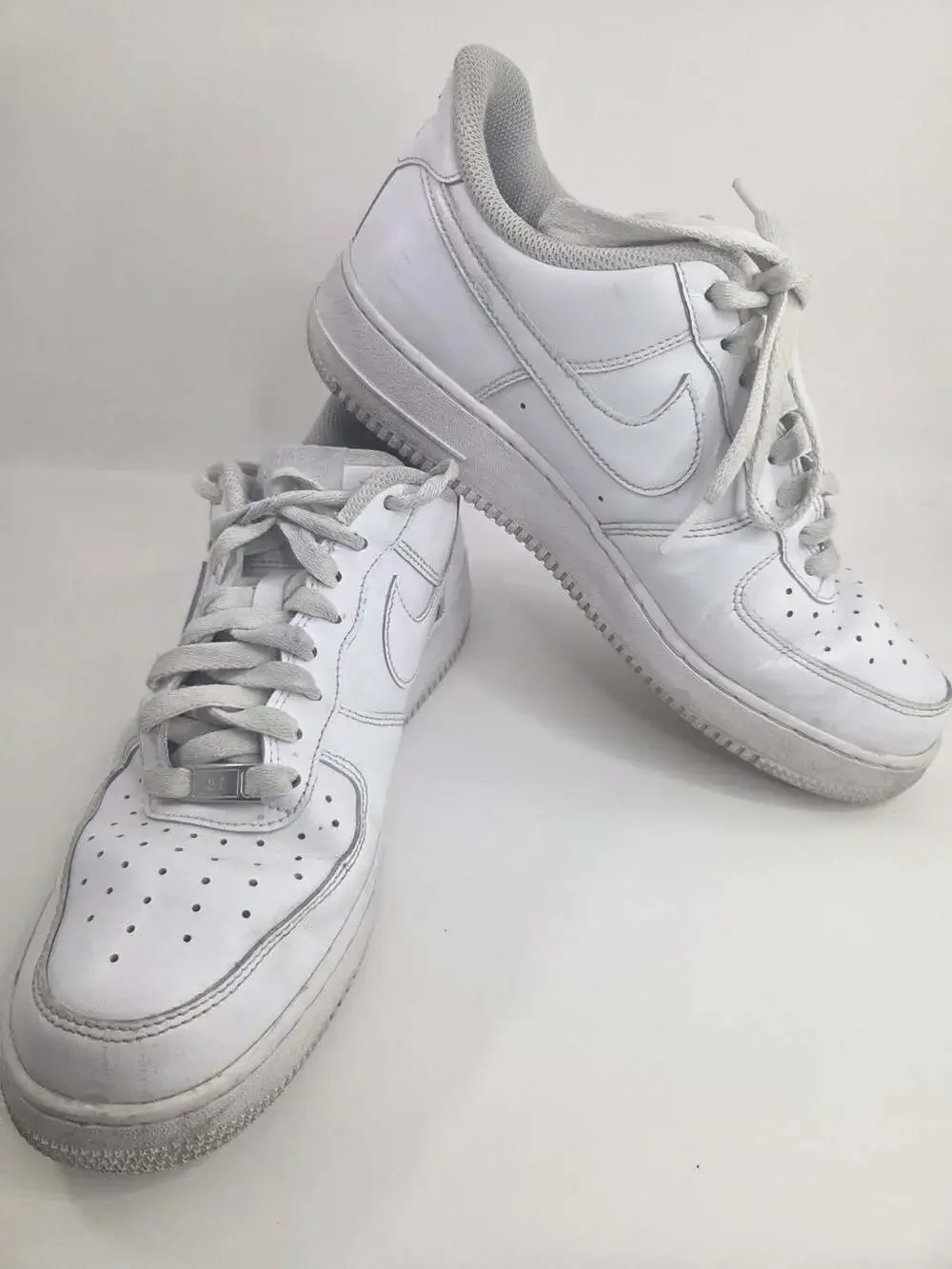 Nike Air Force 1 Low Size 9 White Leather Sneakers